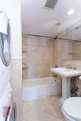 Rented by REAL New York | media 3