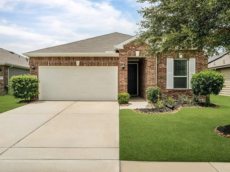 20810 Cullen Ranch Rd — Photo 1