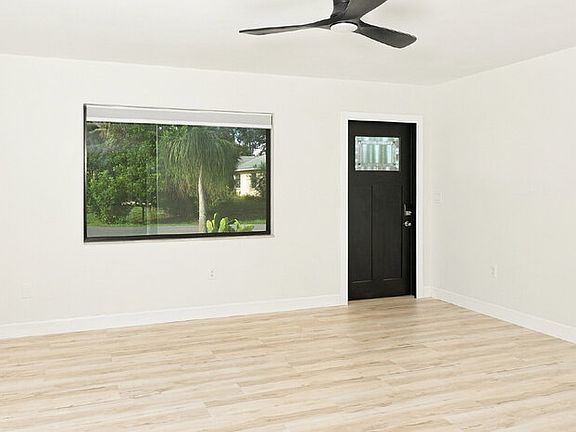 2nd image of 1112 Kenisco Rd