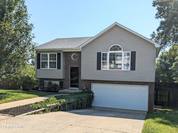 210 Lilac Ct, Radcliff, KY 40160