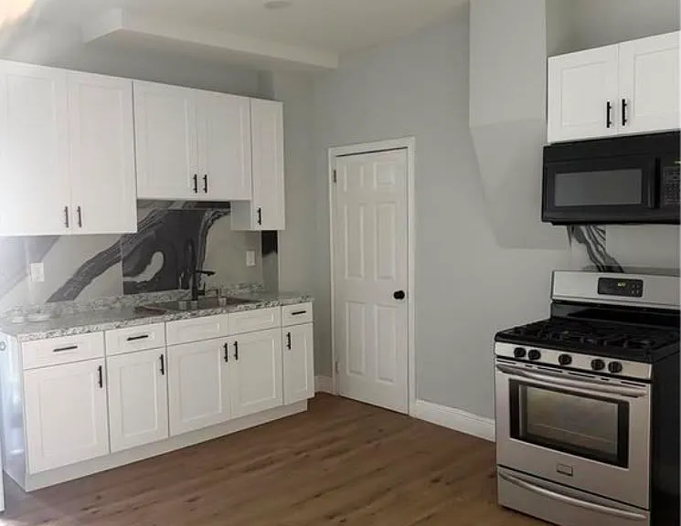 223 Zerby Ave #223 — Photo 7