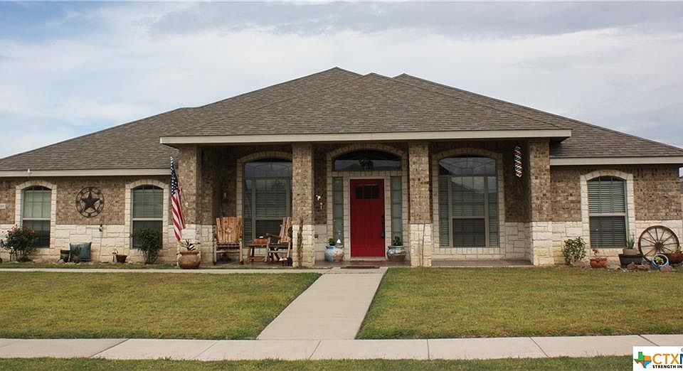 1st image of 2418 Scott Dr