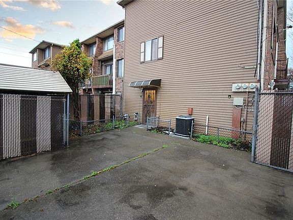 2nd image of 34 Ramsey Ln