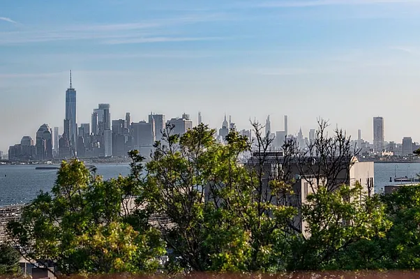 Sold by Block & Lot Real Estate | media 13