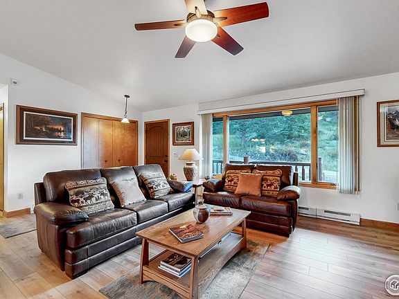 3rd image of 734 Meadowview Dr