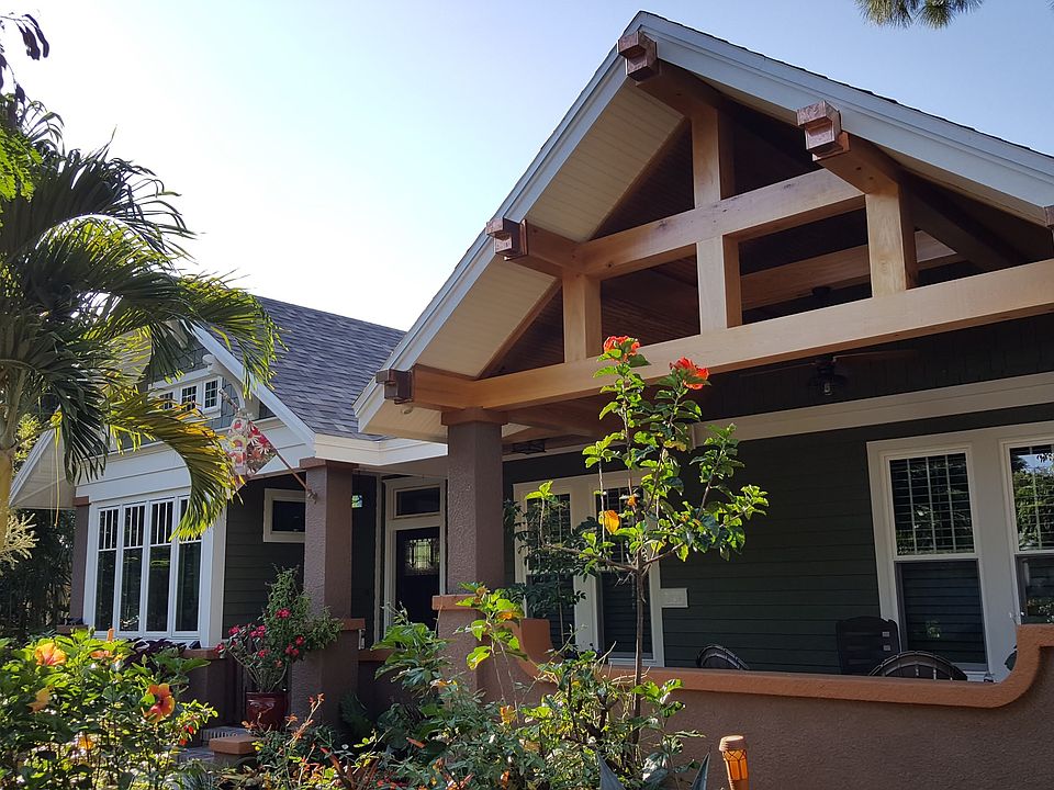 2nd image of 445 14th Ave NE