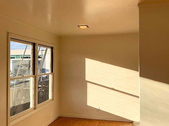 4th image of 300-314 Anzavista Ave #302