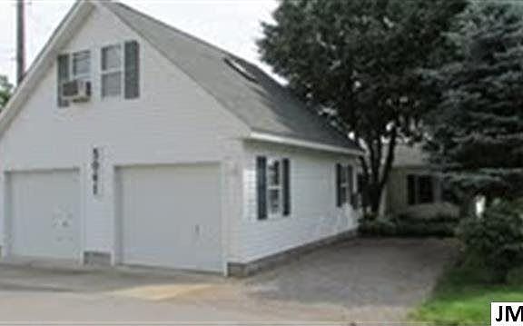 2nd image of 5061 Pine Dr