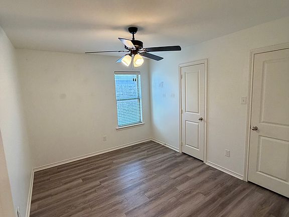 5th image of 12004 Essex Ave Unit B