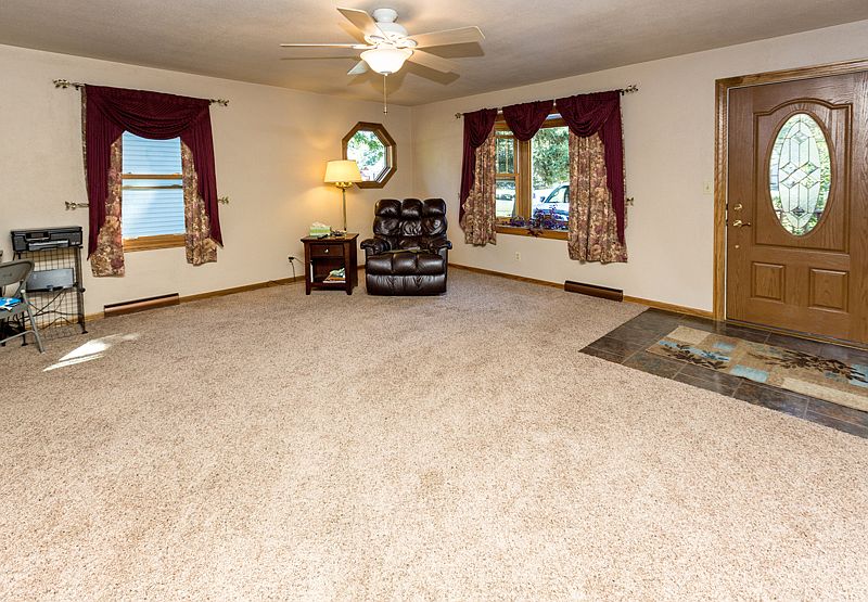 2nd image of 3831 51st St