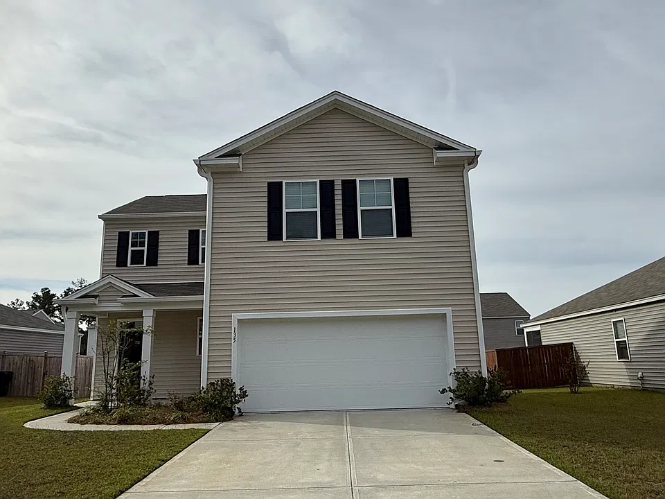 135 Summit View Dr