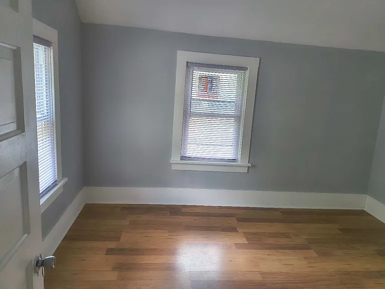 1535 Jefferson Ave — Photo 12