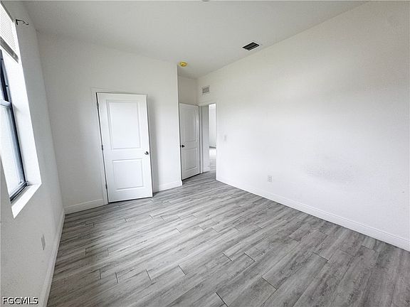 5th image of 7008 Waldo Cir