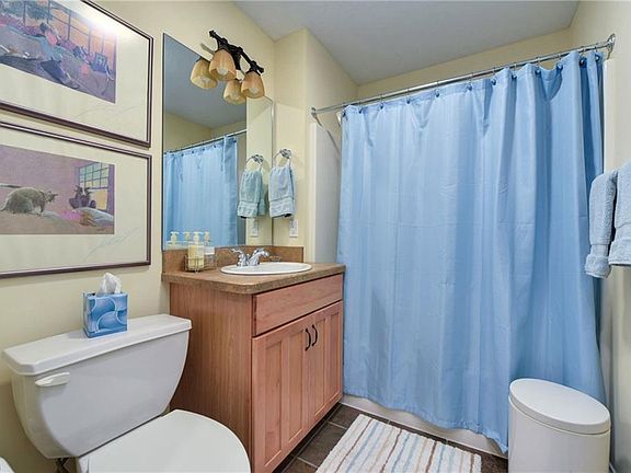5th image of 13900 S Park Blvd Unit 12