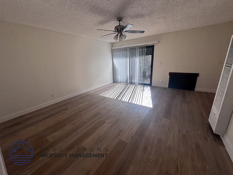 6712 W 86th Pl. — Photo 11