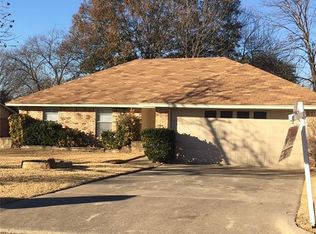 2212 Pecos Dr, Grapevine, TX 76051
