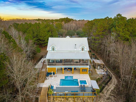 4th image of 269 Belladonna Ct