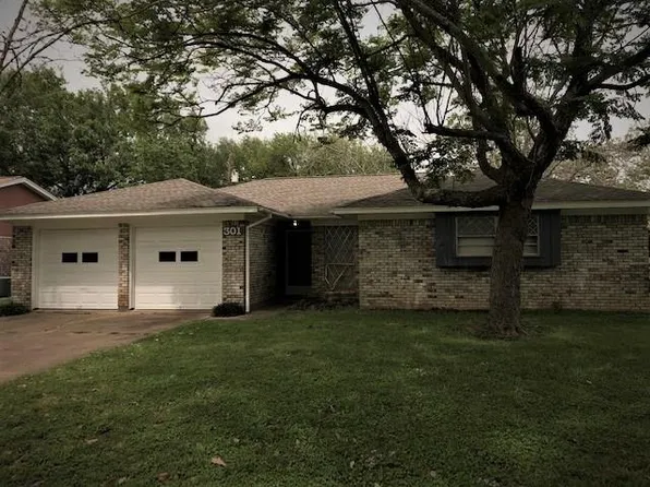 301 Swift St, Angleton, TX 77515
