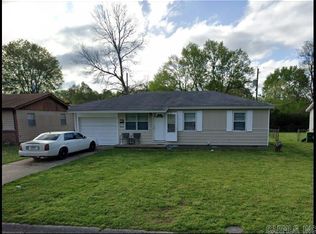 1016 Roseclair Dr, North Little Rock, AR 72117