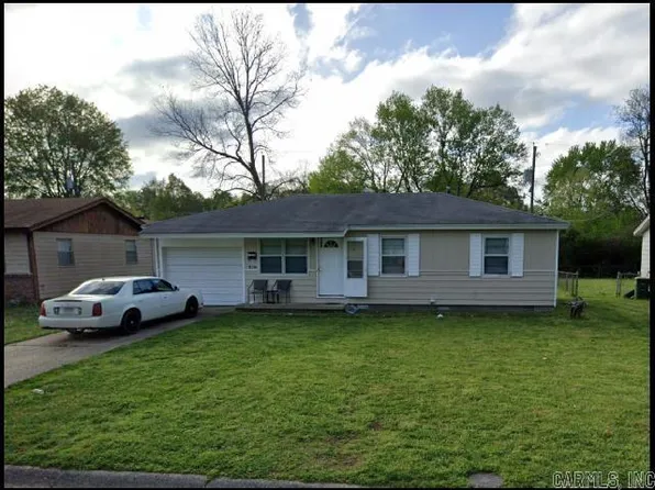 1016 Roseclair Dr, North Little Rock, AR 72117