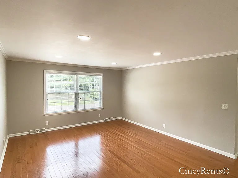 3695 Erie Ave #D — Photo 4