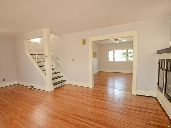 5th image of 470 Taunton Pl