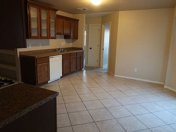 4th image of 12945 Beto Portugal Ln