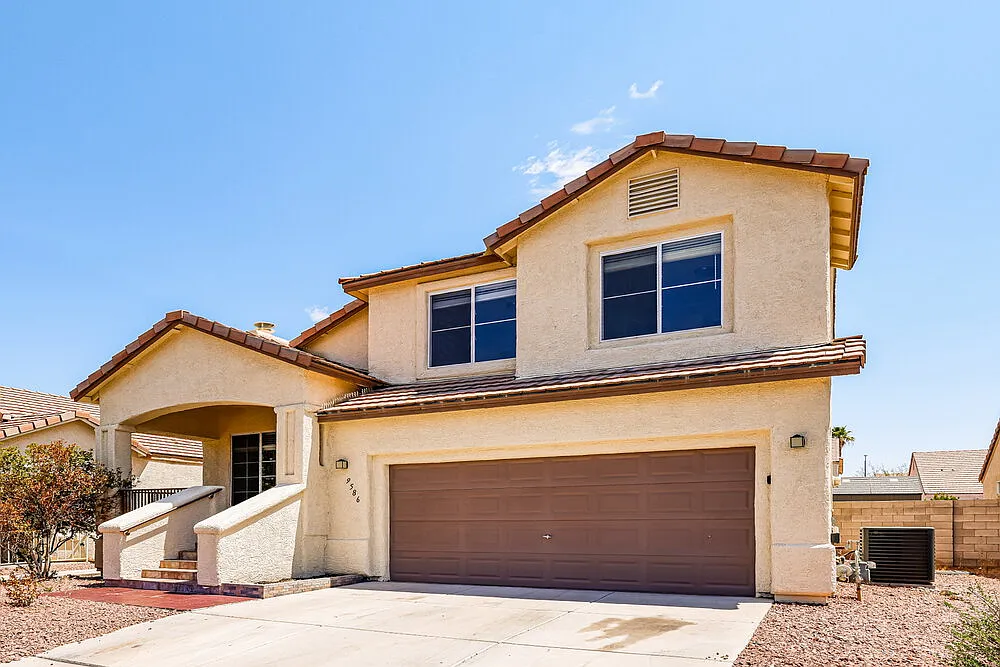 3 bed, 2.5 bath, 1688 sqft, $2,320 — Photo 4