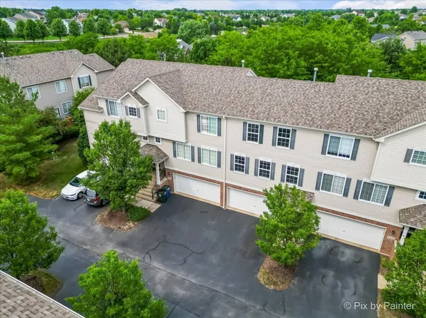 1956 Indian Hill Ln, Aurora, IL 60503