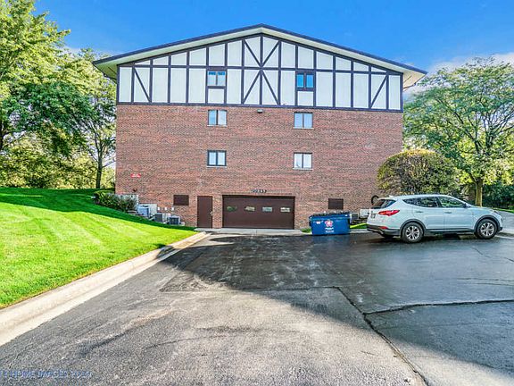 2nd image of 10845 S 84th Ave APT 3A