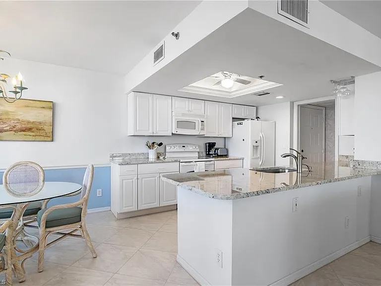 5550 Heron Point Dr #1404 — Photo 8