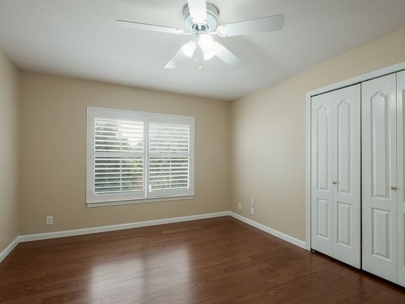 2nd image of 1410 Canyon Brk