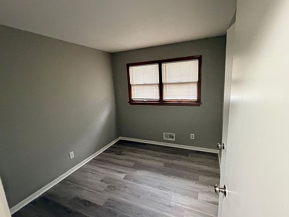 5th image of 796 S Ashburton Rd