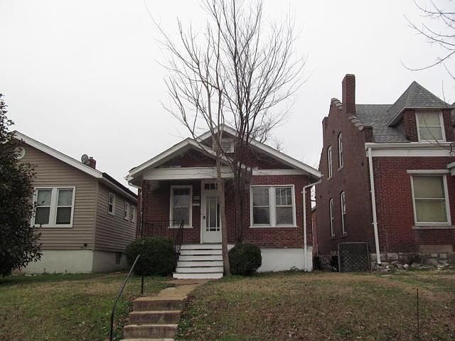 1st image of 5834 W Park Ave
