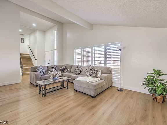 2nd image of 4417 De Forest St