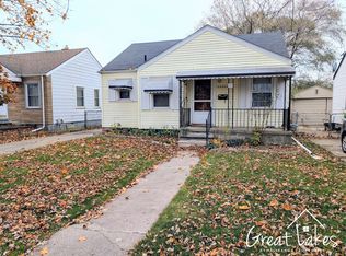 23353 Rosalind Ave, Eastpointe, MI 48021