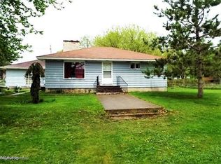 165 E Brooks St, Newaygo, MI