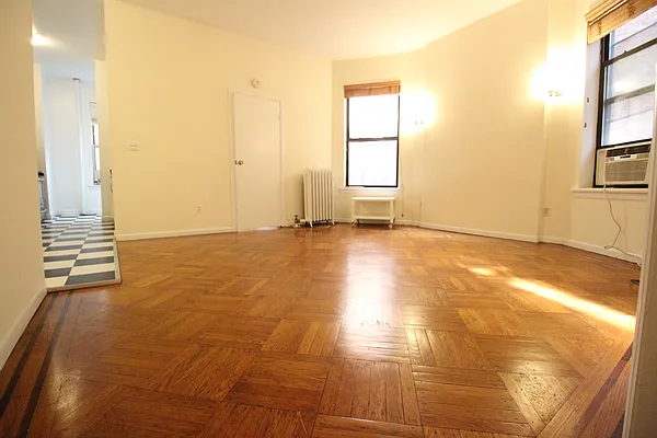 Rented by Luxor Homes & Investment Realty | media 48