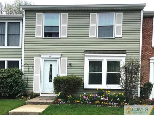 12 Aspen Ct, Monmouth Junction, NJ 08852