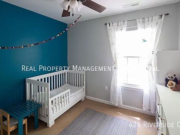 5th image of 426 Riverside Ave