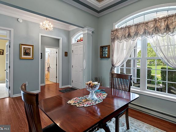 4th image of 23864 Betsy Ross Ln