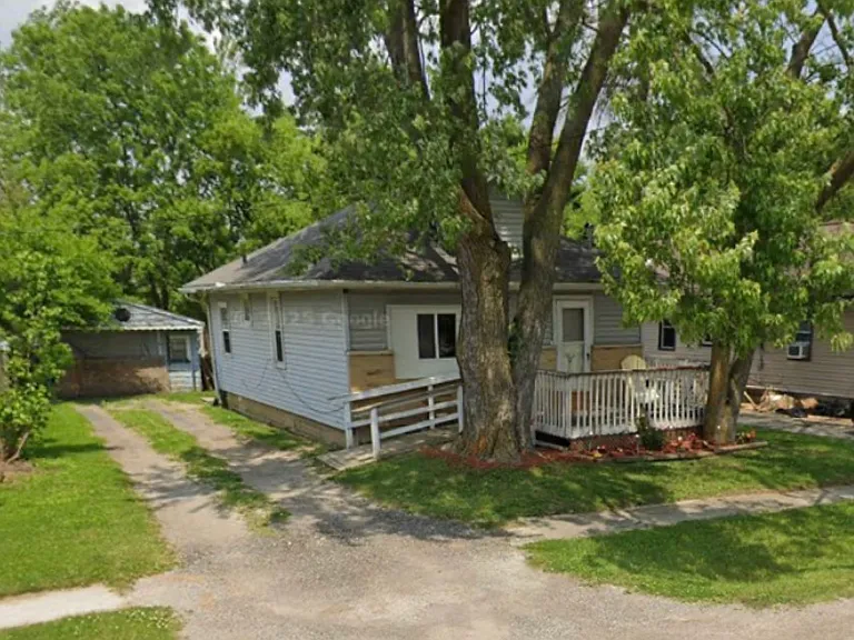 3188 Augusta St — Photo 3