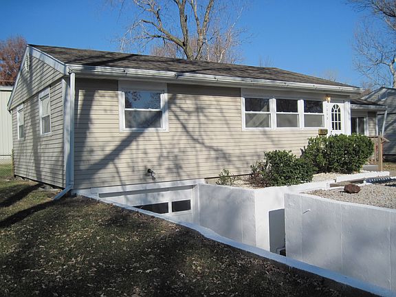 2nd image of 1000 NE 62nd St