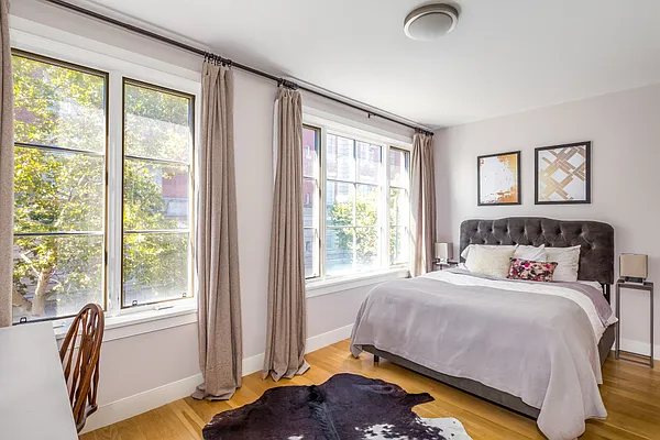 Sold by Compass | media 5