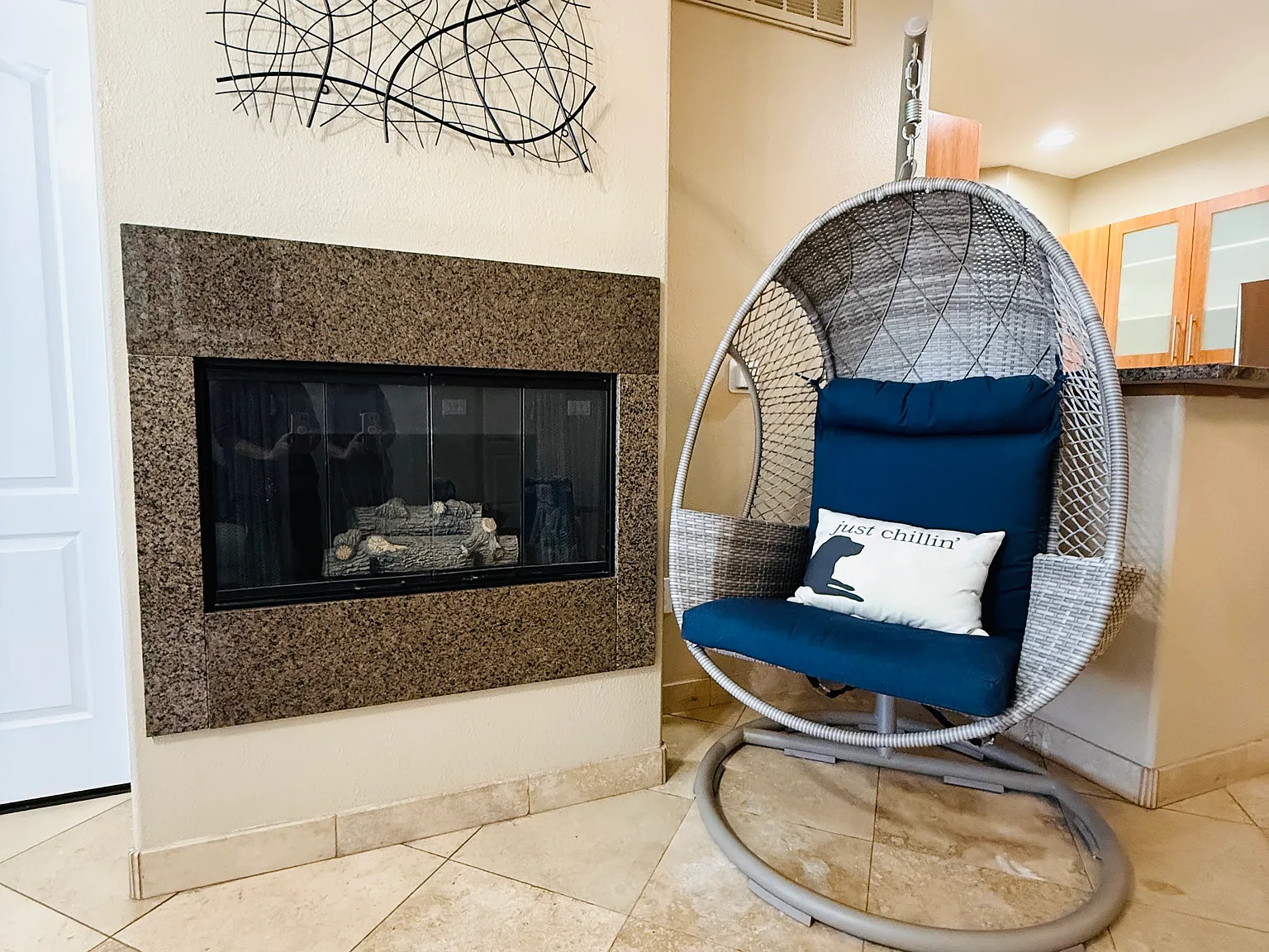 2 bed, 1009 sqft, $4,500 — Photo 4