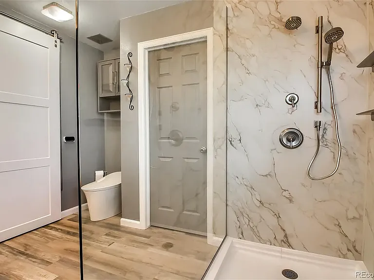 10508 Vaughn St — Photo 8