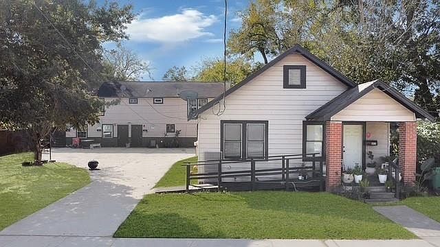 1st image of 605 E Hunnicutt St #C