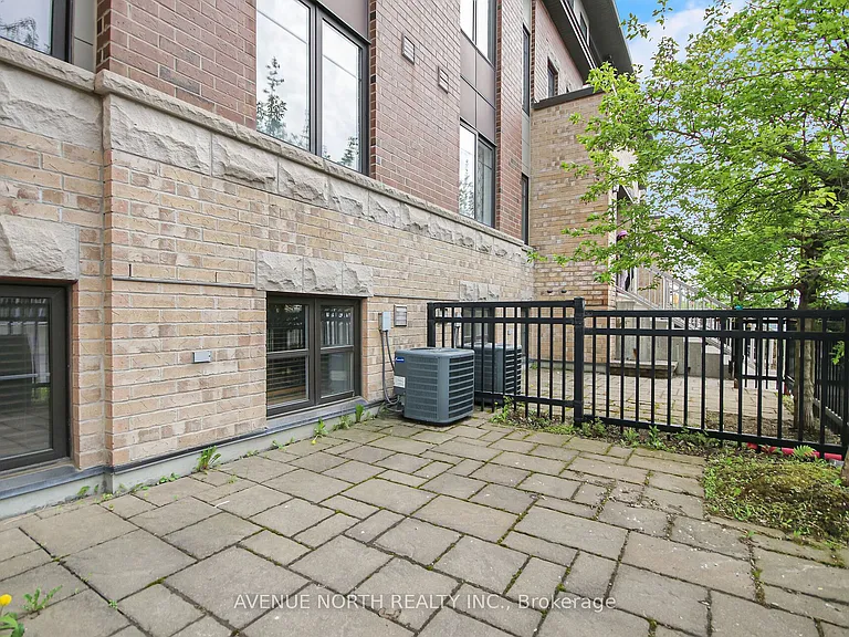 772 Chapman Mills Dr #A — Photo 30