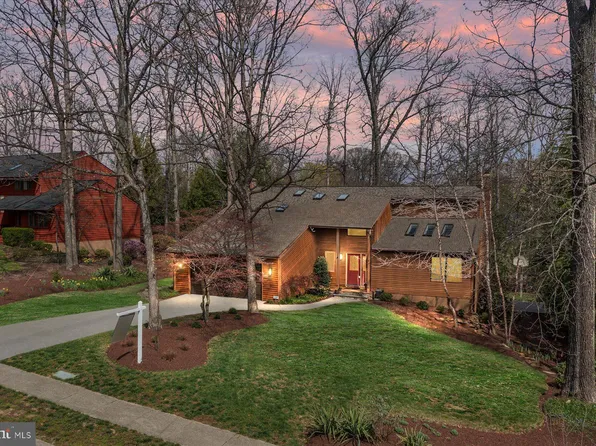 311 Braeburn Glen Ct, Millersville, MD 21108