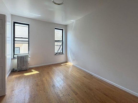 5th image of 87 Graham Ave APT 14